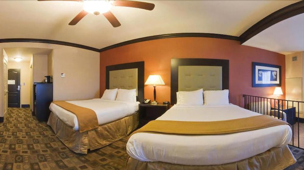 Holiday Inn Express Hotel & Suites Columbia-Fort Jackson By Ihg Exterior foto